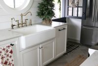 Christmas Home Tour 2017: Festive Room-by-Room Decorating Ideas