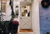 Cozy Christmas Porch Decorating Ideas for a Welcoming Holiday Entryway