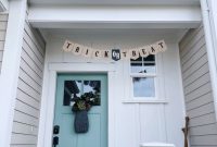 Small-Space Halloween Porch Ideas and Seasonal Decorating Tips