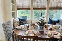Cozy Christmas and Winter Table Ideas for a Charming Dining Nook