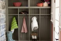 10 Stylish Mudroom Ideas to Maximize Space and Functionality