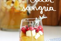 Cozy Winter Cider Sangria Recipe for Holiday Gatherings
