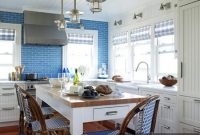 Stunning Glass Tile Ideas for Kitchens, Bathrooms, and Backsplashes