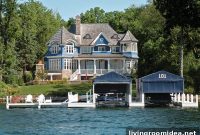 Living in a Lakeside House: What Life Would Be Like