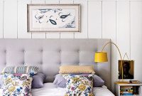 9 Creative Ideas for Decorating the Wall Above Your Bed