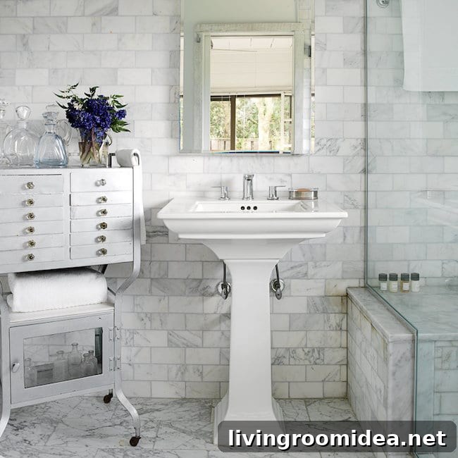 Stylish Bathroom Storage Ideas to Maximize Small Spaces 13 img 102037 13