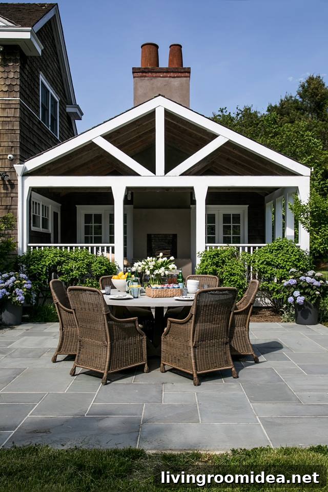 East Hampton New Traditional Home by Chango & Co. 9 img 105541 15 1