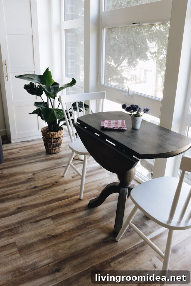Seattle Apartment Dining Ideas for Small Spaces: Stylish Layouts 15 Drop leaf table - small space solutions