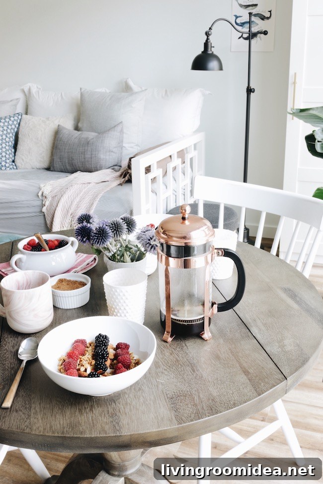 Small space dining area