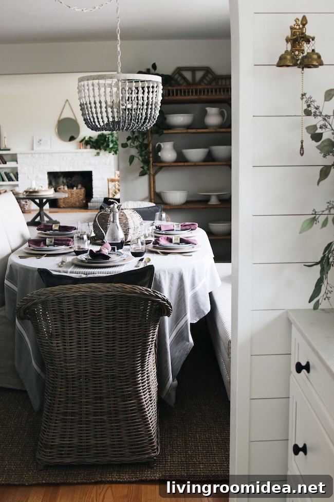 Cozy Farmhouse Fall Dining Room Holiday Tour 7 - Farmhouse Holiday Tour Dining Room -