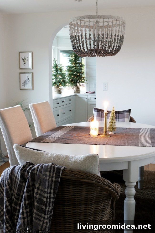 Christmas Trees and Holiday Traditions: Decorating Ideas & History 14 img 108467 13