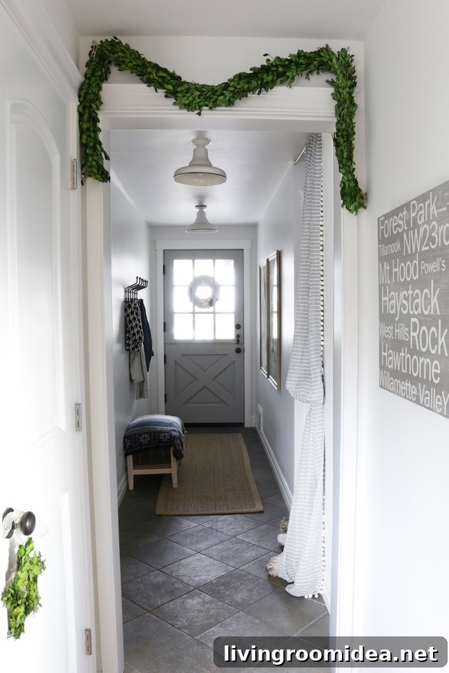 Christmas Home Tour 2017: Festive Decor Ideas for Holiday Visitors 12 Christmas House Tour