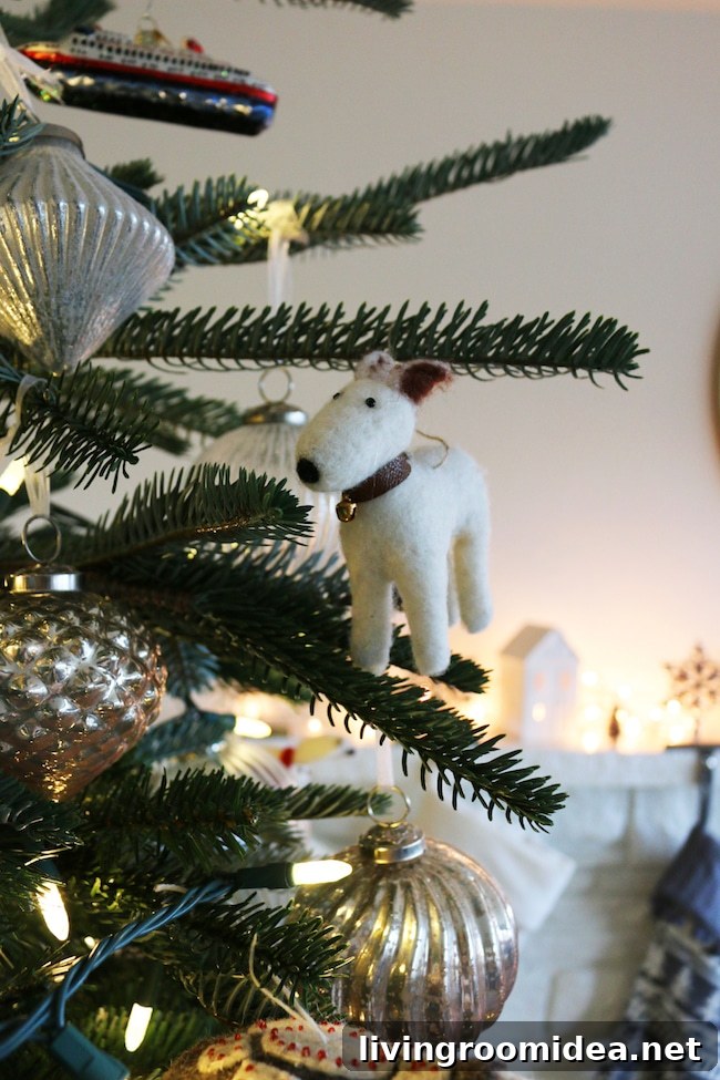 Christmas Home Tour 2017: Festive Room-by-Room Decorating Ideas 18 img 108999 17