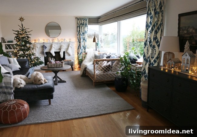 Christmas Home Tour 2017: Festive Decor Ideas for Holiday Visitors 23 Christmas House Tour - The Inspired Room