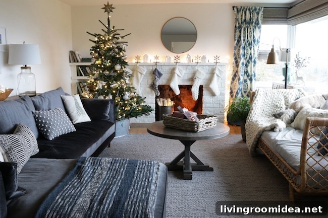 Christmas Home Tour 2017: Festive Decor Ideas for Holiday Visitors 25 img 108999 27 1