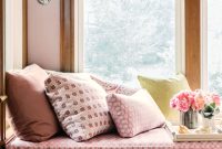 Pink Room Decor Ideas and Blogging Tips for Creative Spaces