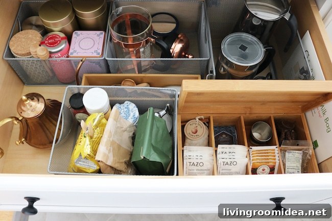 Small Kitchen Organization Tips: Maximize Space and Efficiency 5 img 112211 5 1