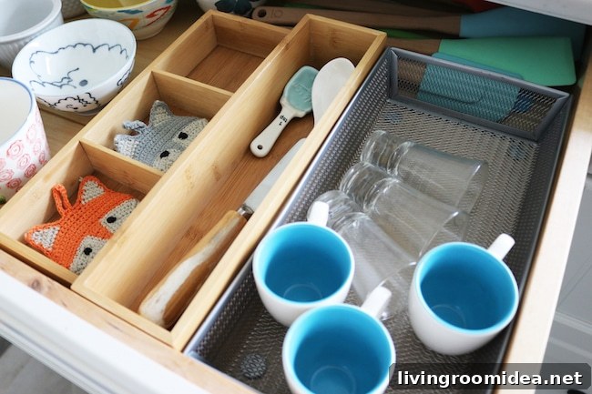 Small Kitchen Organization Tips: Maximize Space and Efficiency 9 img 112211 9 1