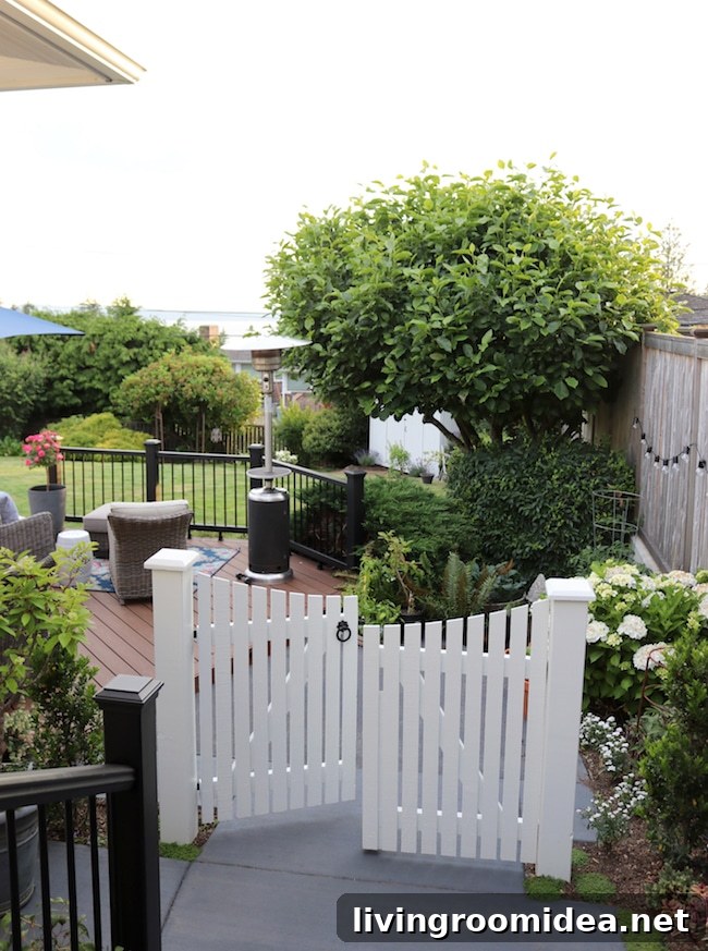 Trex Deck Reveal: Stunning Before and After Transformation 3 Trex deck, white picket double date