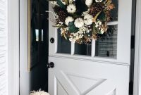 DIY Autumn Wreath Ideas and Simple Door Hanging Tips