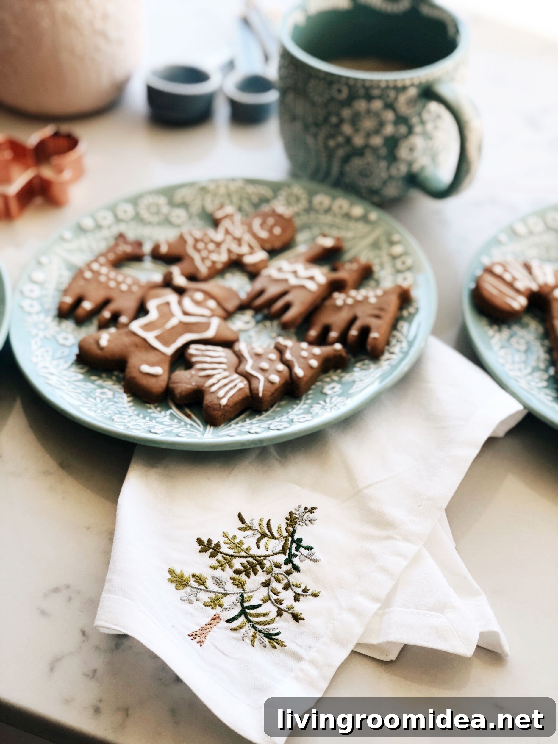 Winter Kitchen: Gluten-Free Gingerbread Cookie Recipe 8 img 114010 7 1