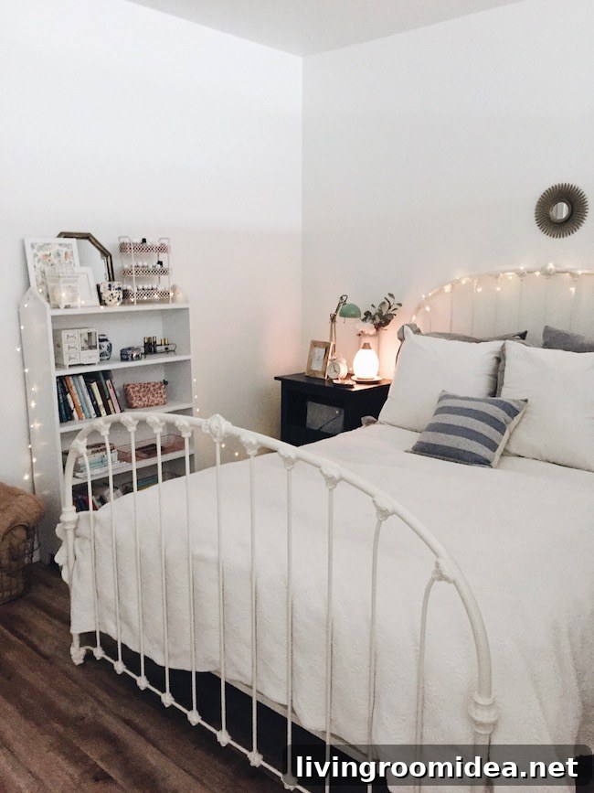 Inside Courtney’s Seattle Studio: Stylish Small-Apartment Tour 15 img 114598 14