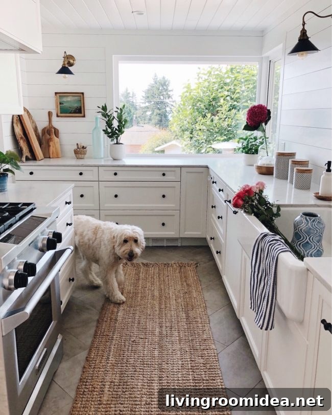 Smart Kitchen Remodel Ideas to Maximize Space and Style 2 img 114705 1