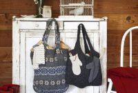 12 Cozy Fall Entryway Ideas to Welcome Autumn Day 2