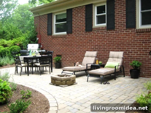 backyard-cobblestone-patio-makeover