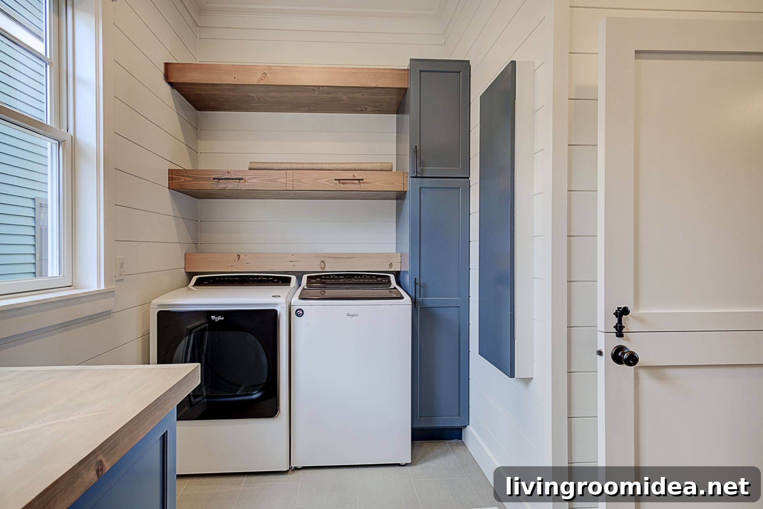 Inside a Dream Beach House in Seabrook: Coastal Home Tour 28 img 121581 27 2