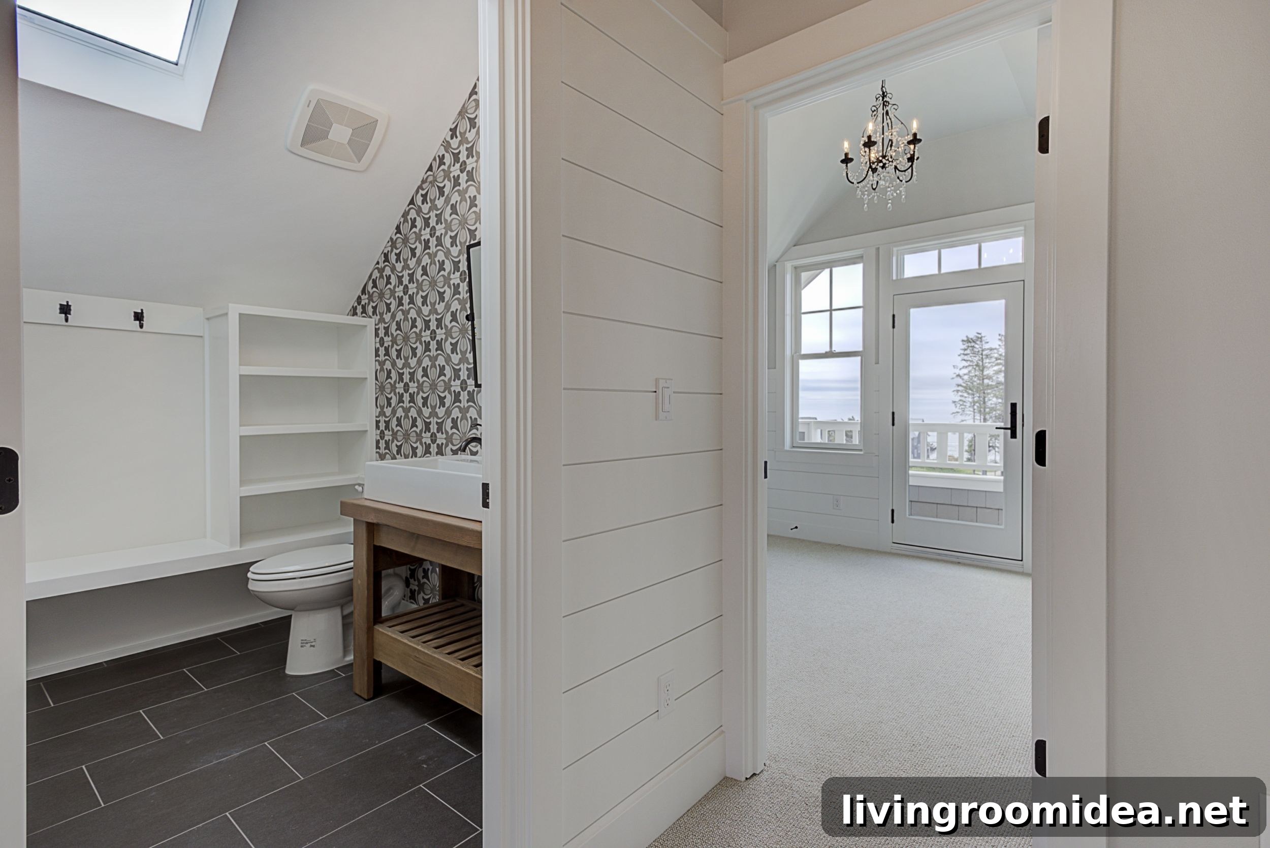Inside a Dream Beach House in Seabrook: Coastal Home Tour 44 Beach house bathroom