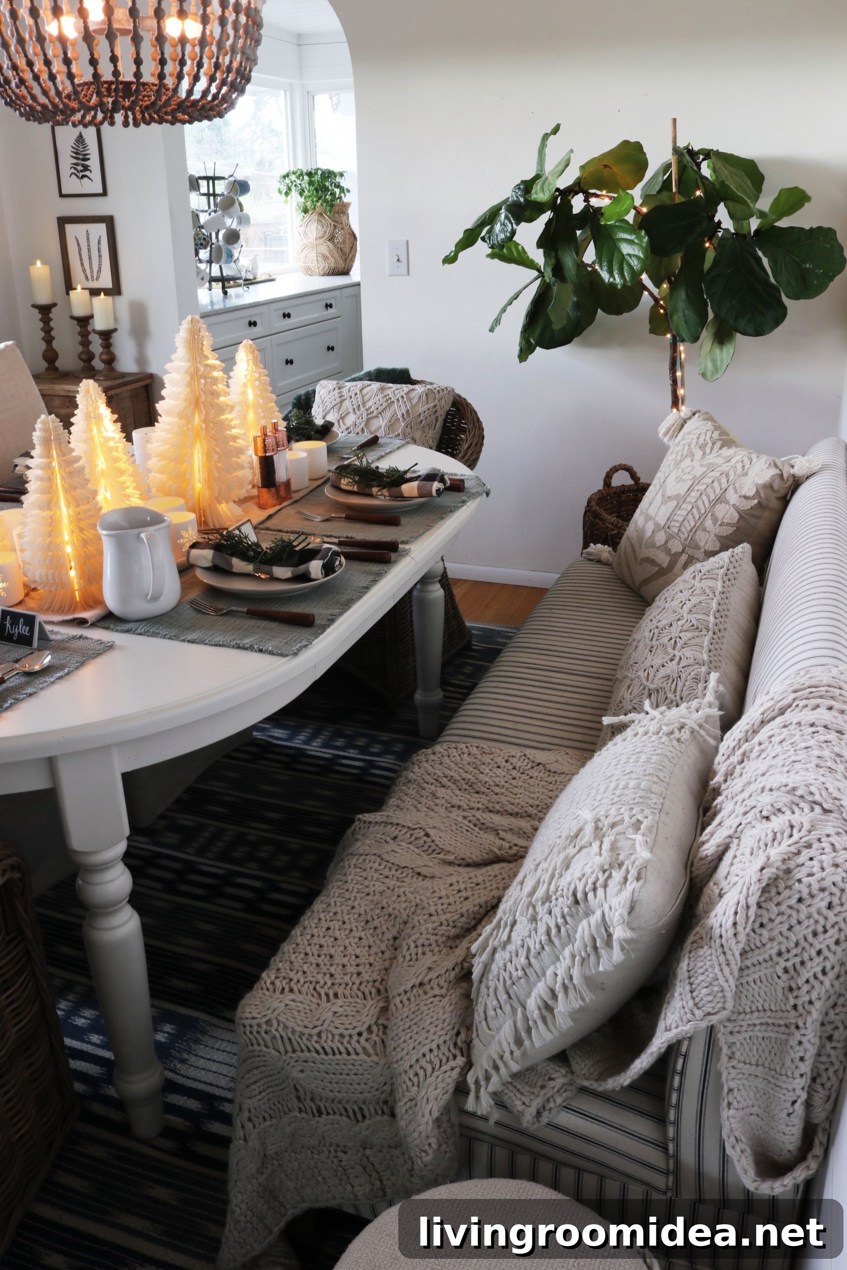 Modern Sentimental Holiday Decor Ideas for a Cozy Season 13 img 122312 12 1