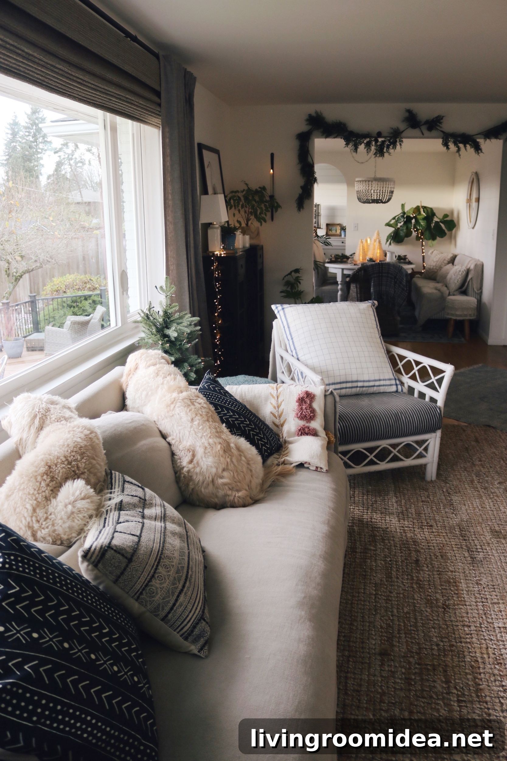 Linen Slipcover Sofa Ideas for Stylish Living Rooms 2 Six Penny Linen Sofa