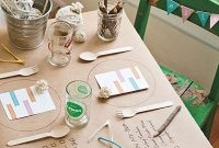 4 Creative Activities to Entertain Kids at the Kids’ Table