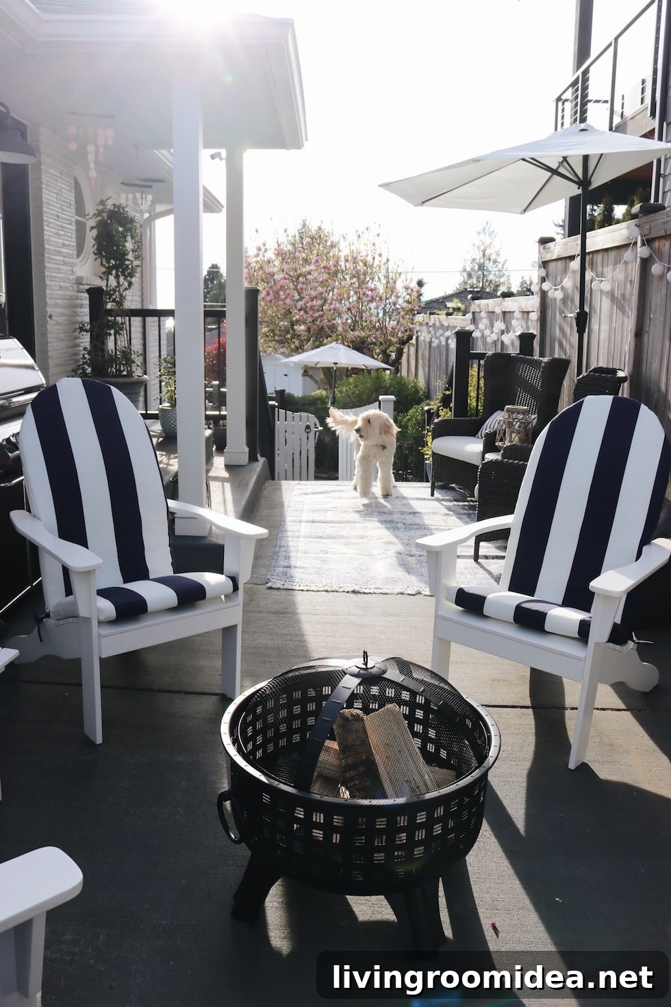 Side patio with firepit