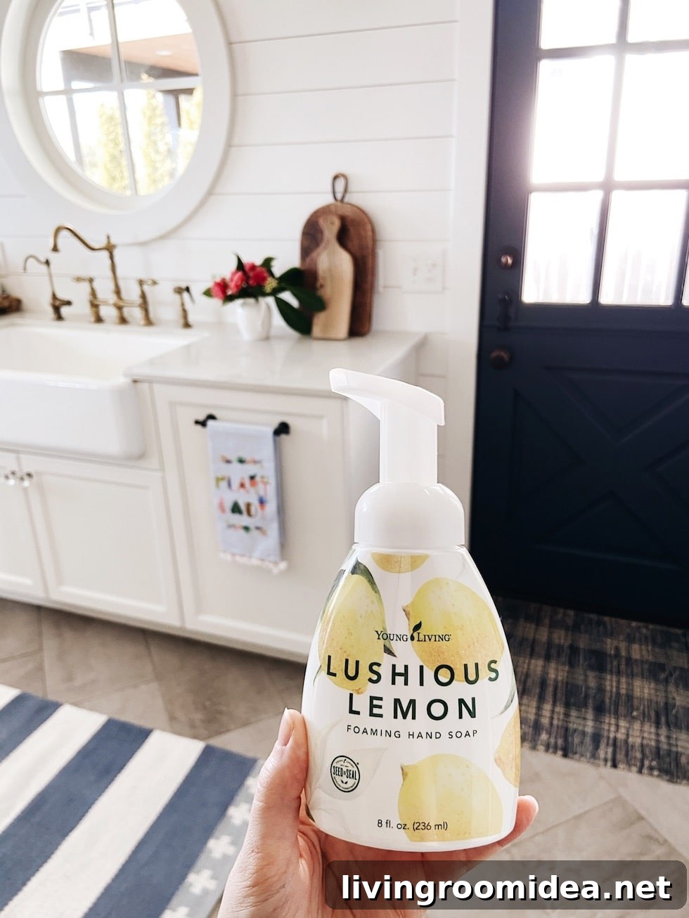 Toxin-free foaming lemon hand soap