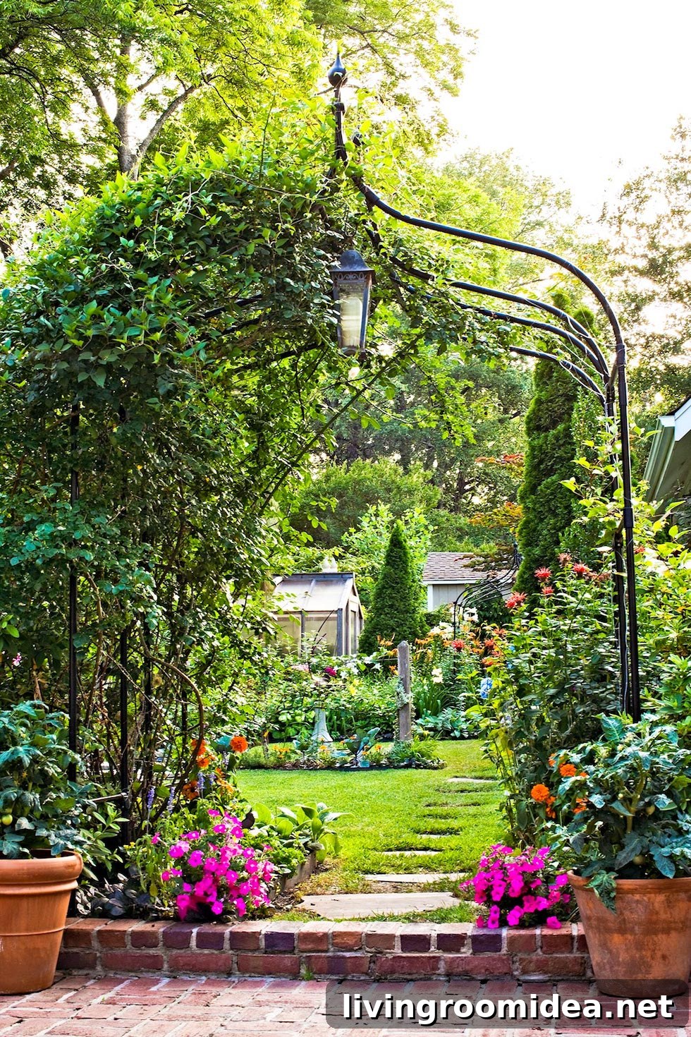 Charming Garden Inspirations for Your Dream Outdoor Space 7 img 126969 6 1