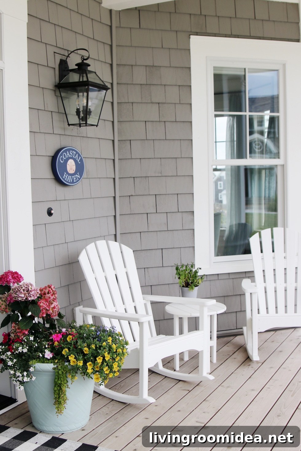 Shingle beach house cape cod style