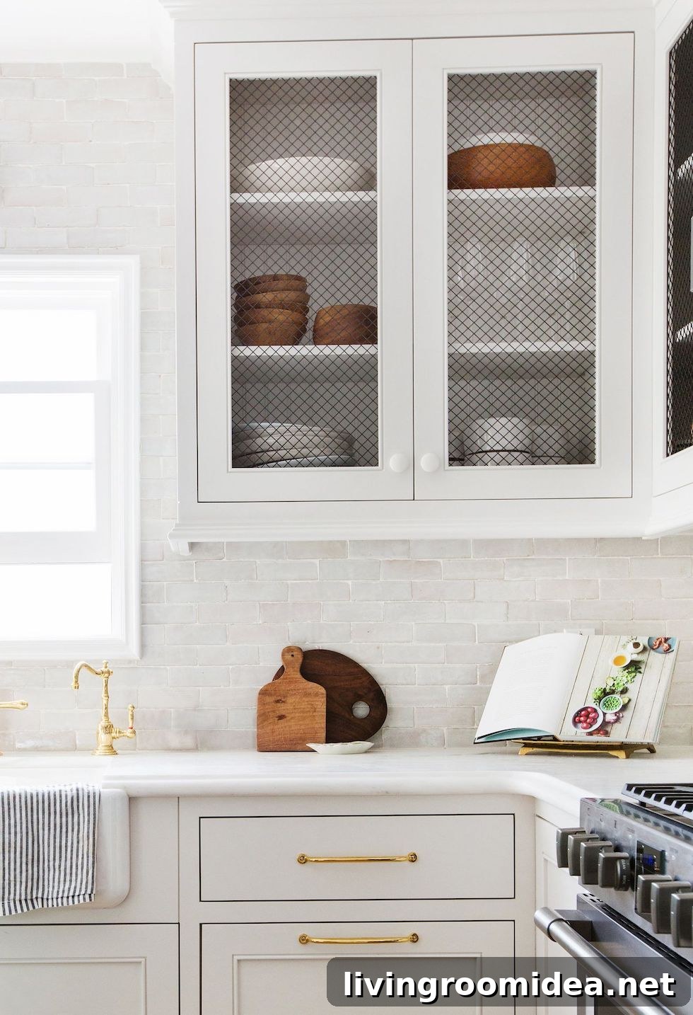 14 Cozy Fall Kitchen Decorating Ideas for a Warm, Inviting Space 3 img 128075 2 1