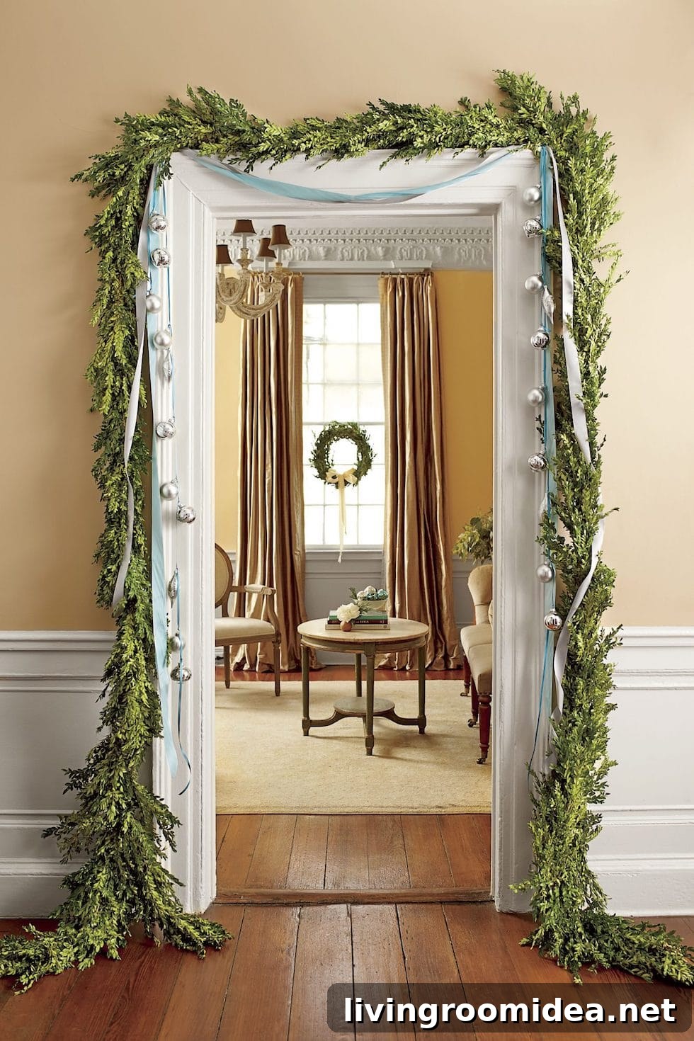 Festive Christmas Garland Ideas for Home Decorating 13 img 129492 13 1