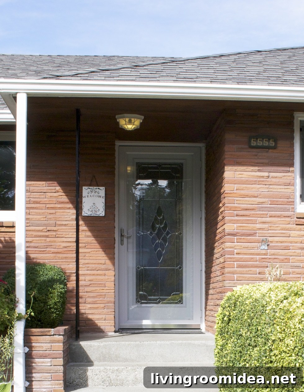 1950s Brick Ranch Converted into a Charming Coastal Cottage — Before & After 3 img 130686 2