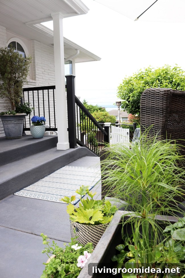 1950s Brick Ranch Turned Charming Coastal Cottage — Before & After 19 img 130686 21 1