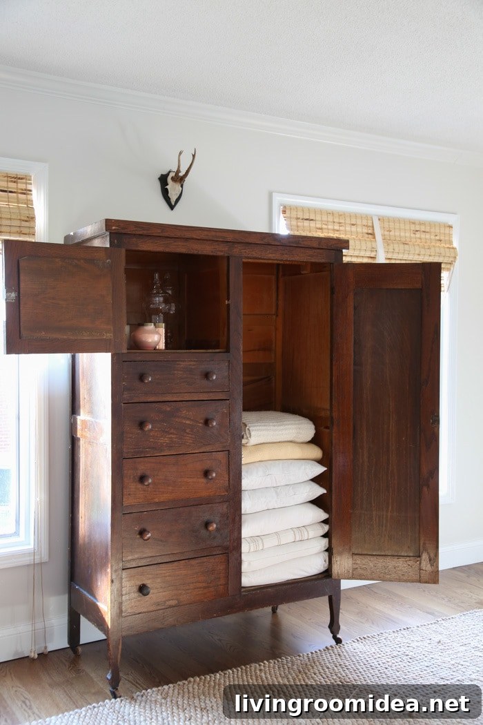 Smart Linen Closet Organization Ideas to Maximize Space 12 img 130965 11