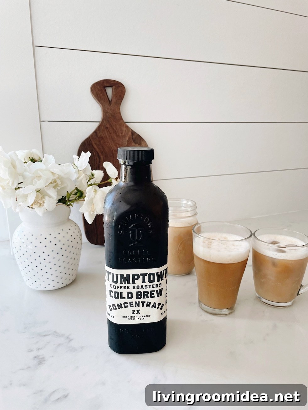 Iced Maple Oatmilk Shaken Espresso — Starbucks Copycat Recipe 4 img 136109 3