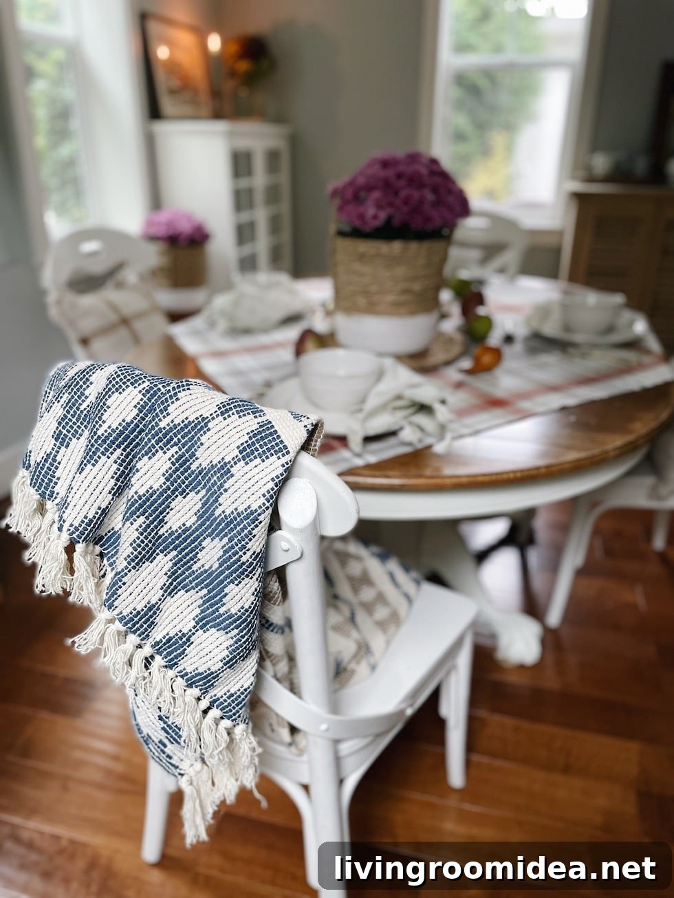 Cozy Fall Dining Room Reveal and Simple Tablescape Ideas 13 img 138407 13 1