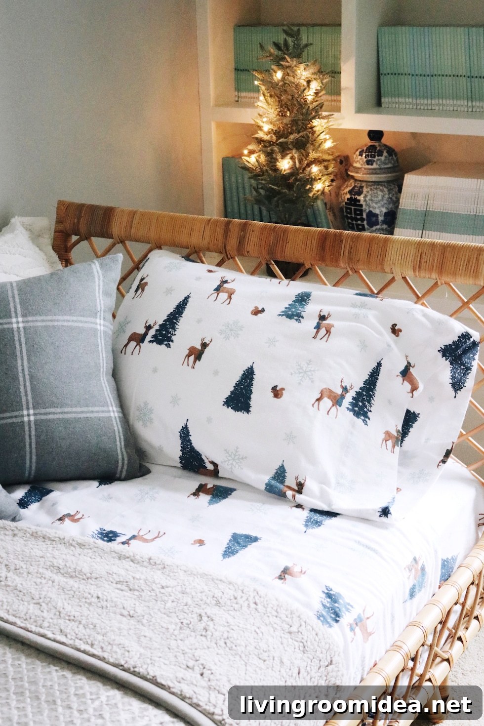 Cozy Festive Guest Room Decorating Ideas + Walmart Gift Finds 4 img 138647 3