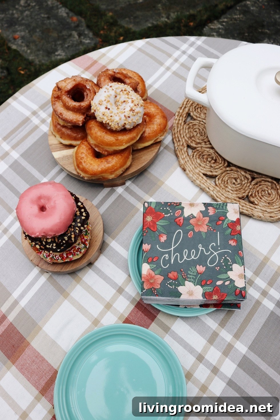 Stress-Free Hosting: Cider and Donut Gathering Guide 4 img 138652 3