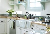 Charming White Cottage Kitchen Ideas for Cozy Country Homes