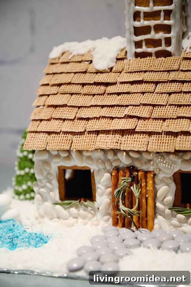 Gorgeous Gingerbread House Ideas and Fun Family Activity 18 img 140032 17