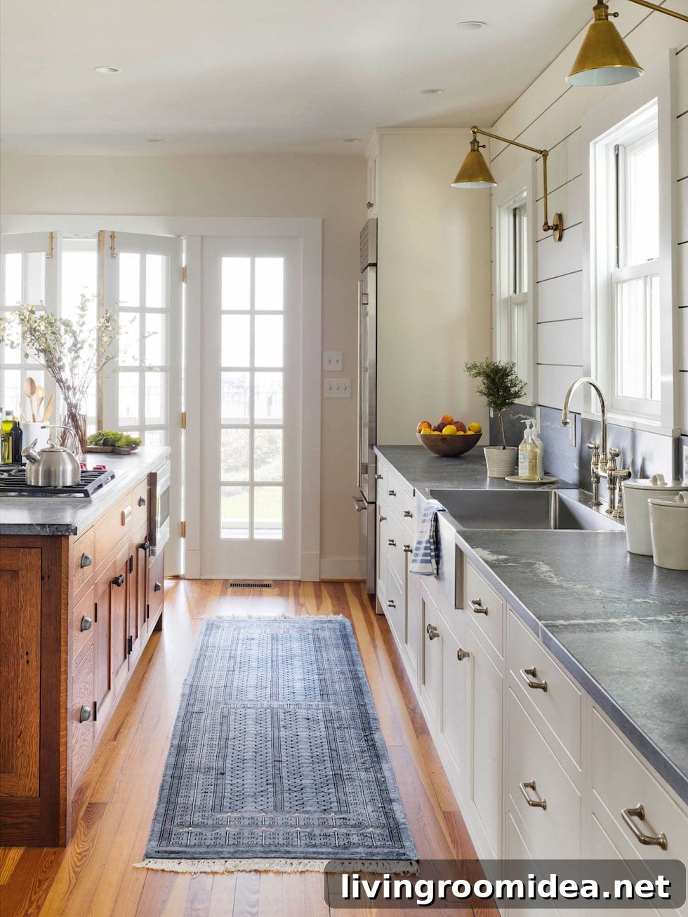 Stunning Kitchen Design Ideas and Inspiration 6 Coastal farmhouse kitchen